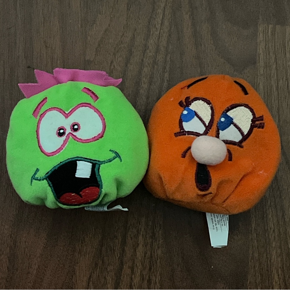 Silly Slammers Colorful Cartoon Character Plush Toy Set (2)
